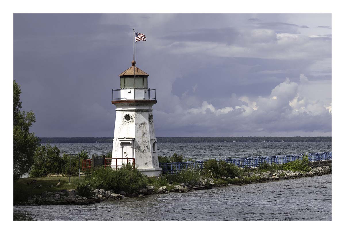Cheboygan Crib Light